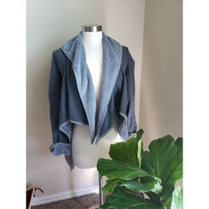 Lululemon Wrap Jacket Presence Of Mind Fleece Size 2 Fossil Grey Gray‎